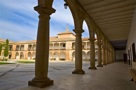 Tras las huellas de los caballeros: excursiones a castillos en。